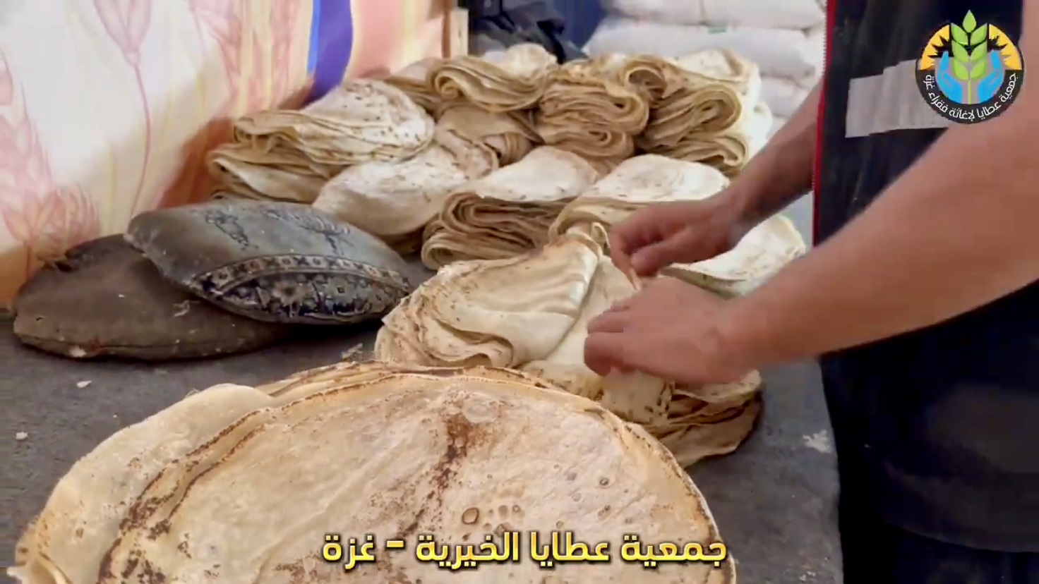 عطايا تستأنف عمل مخابزها الخيرية لتقديم الرغيف الخيري للنازحين