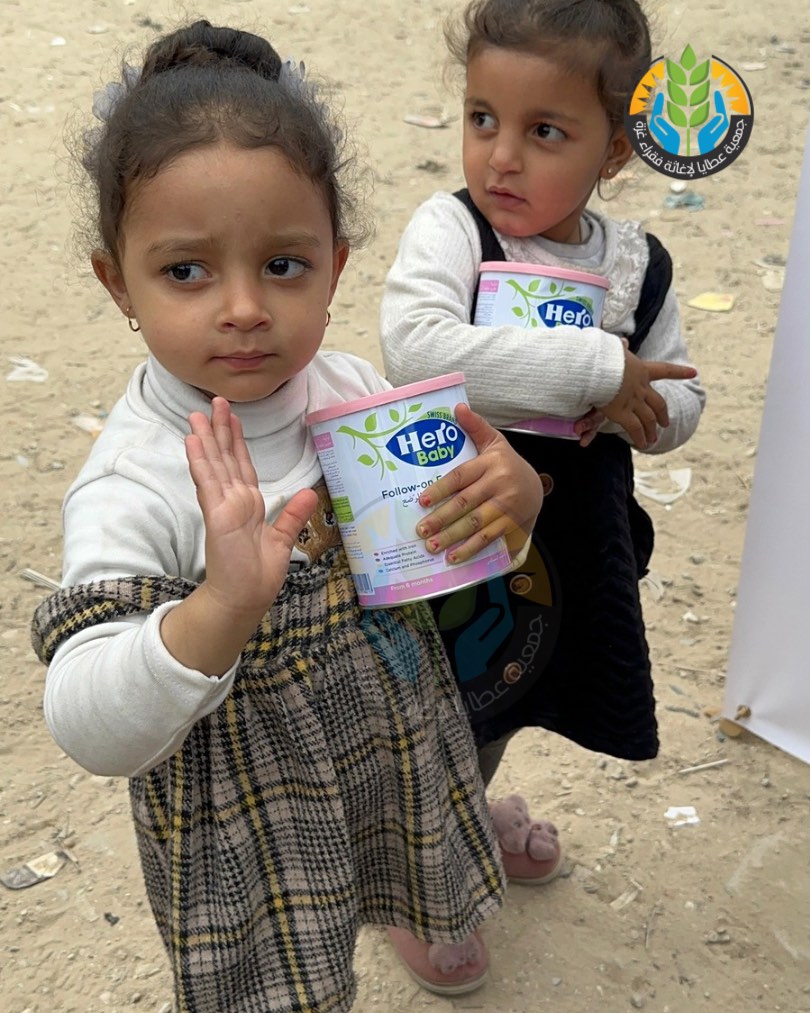 عطايا تواصل العطاء بتوزيع حليب الأطفال في شمال غزة