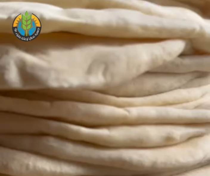 مخبز عطايا الخيري يواصل توزيع رغيف الخبز المجاني في ثالث أيام رمضان