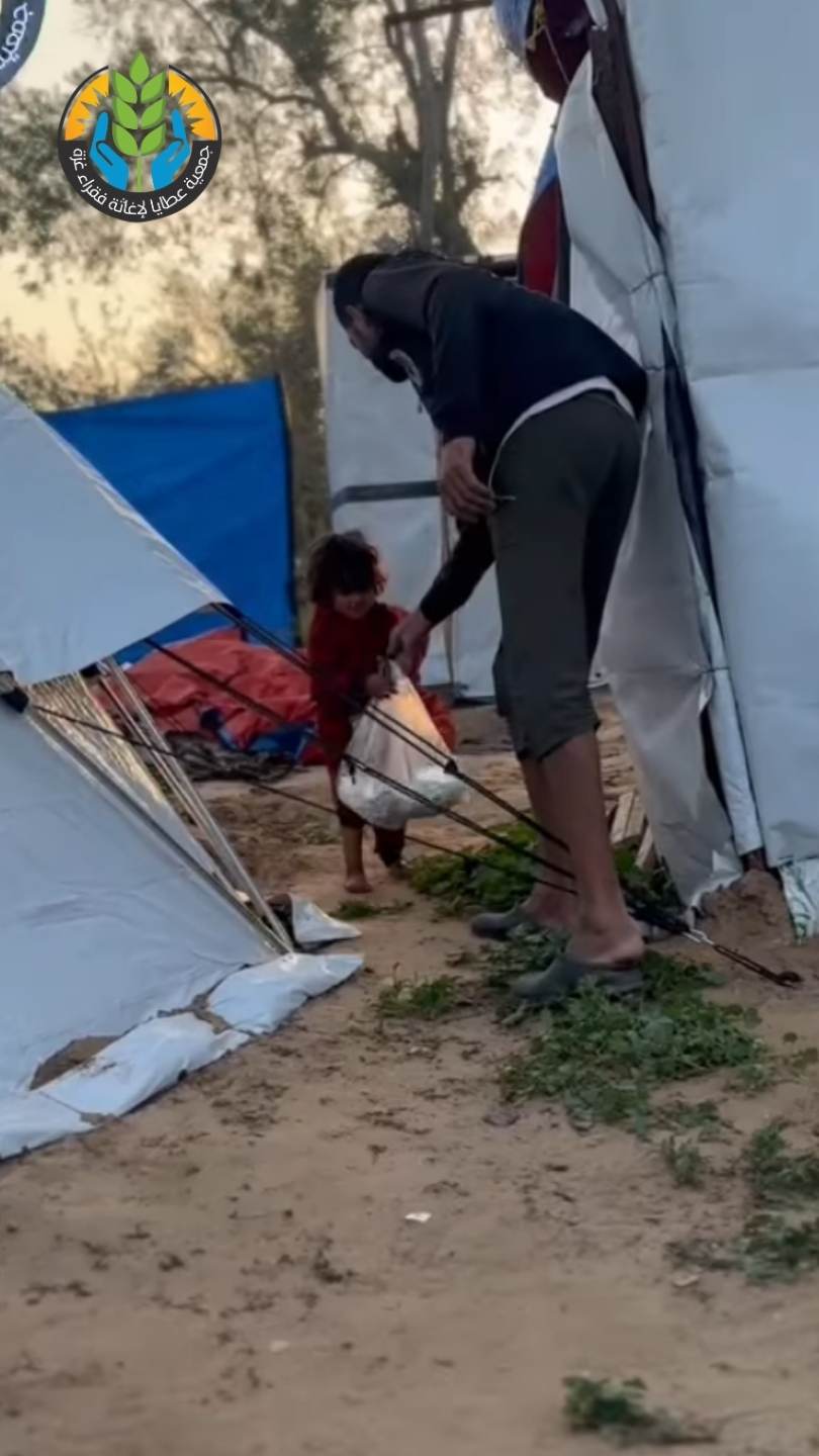 مطبخ عطايا الخيري يواصل عمله في ظل الحرب والتجويع