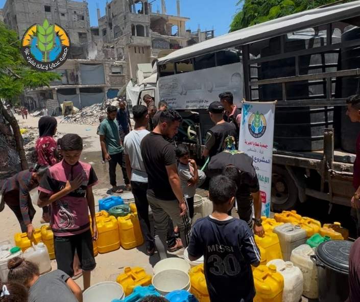 نزرع الأمل في وجه الأسى.. سُقيا ماء للنازحين في شمال غزة