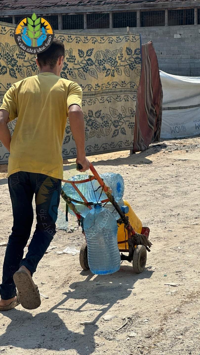 قطرة ماء تساوي حياة.. عطايا تواصل مشروع سقيا الماء في غزة