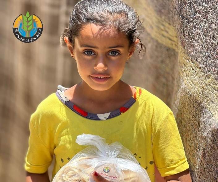 رغيف الخبز.. حياة تُمنح وسط الإبادة والتجويع