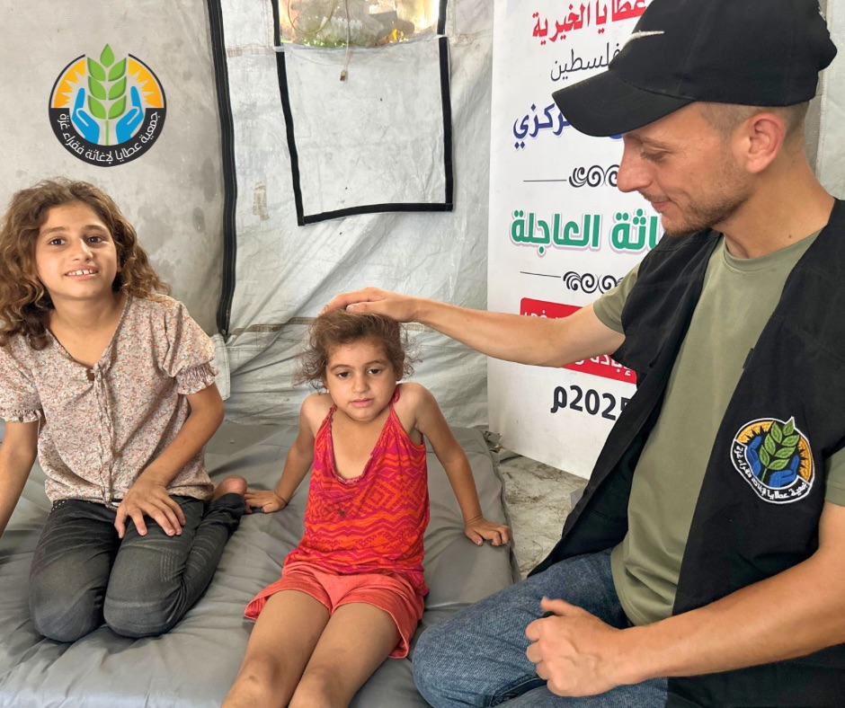 "عطايا" تجبر قلوب المكلومين وتقدّم إعانة لأسرة فقدت كل ما تملك