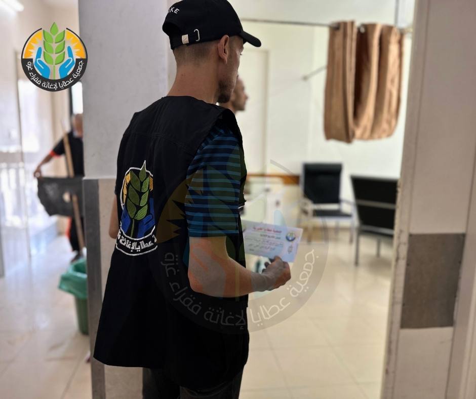 "عطايا" توزع زكاة المال على الجرحى والمرضى في ظل الأزمة الإنسانية
