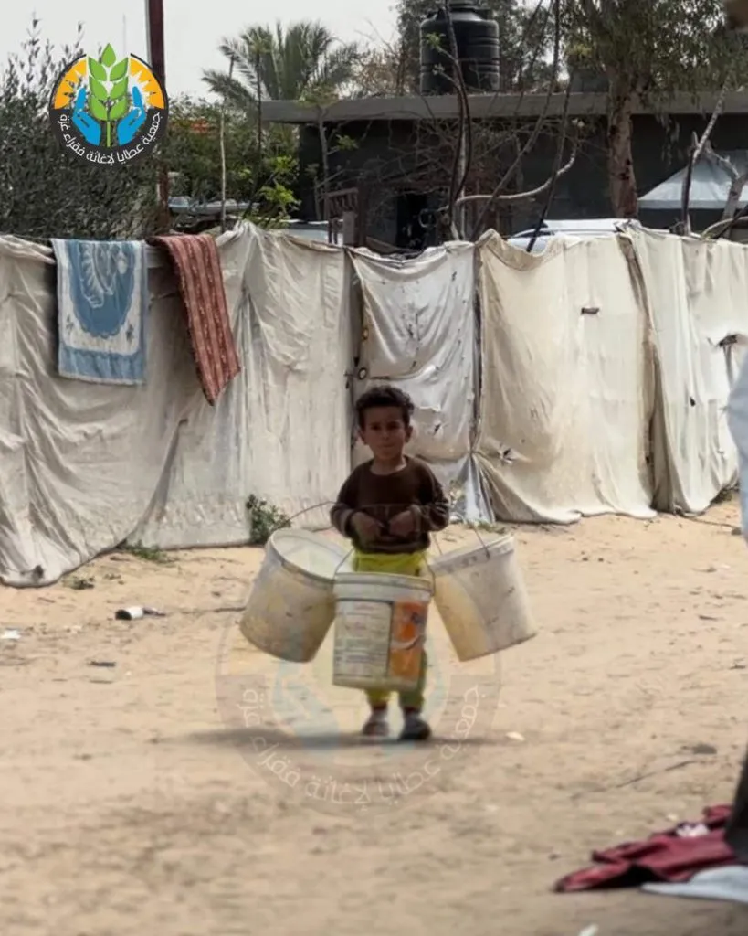 "قطرة ماء تعني الحياة".. عطايا تواصل مشروع السقيا