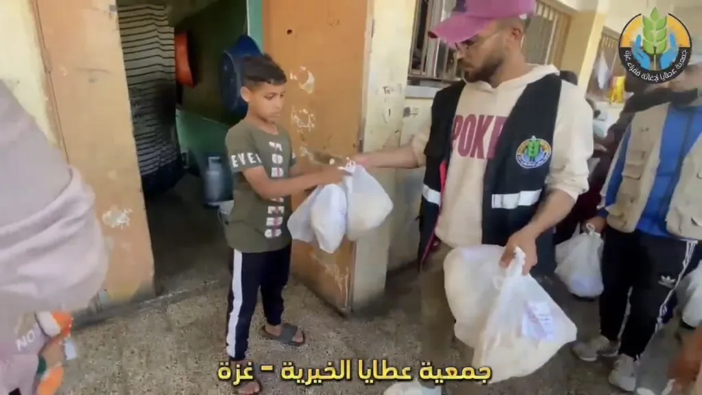 عطايا تستأنف عمل مخابزها الخيرية لتقديم الرغيف الخيري للنازحين