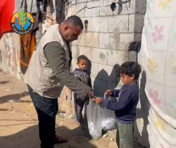 "عَطَايَا" تُقدّم وجبات الإفطار في العاشر من شهر الخير